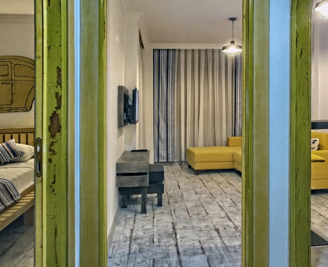 Voswos Garage Coffee Hotel Antalya Eksteriør billede