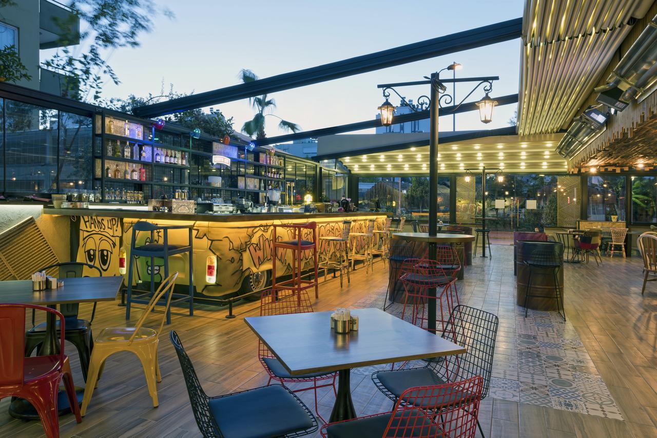 Voswos Garage Coffee Hotel Antalya Eksteriør billede